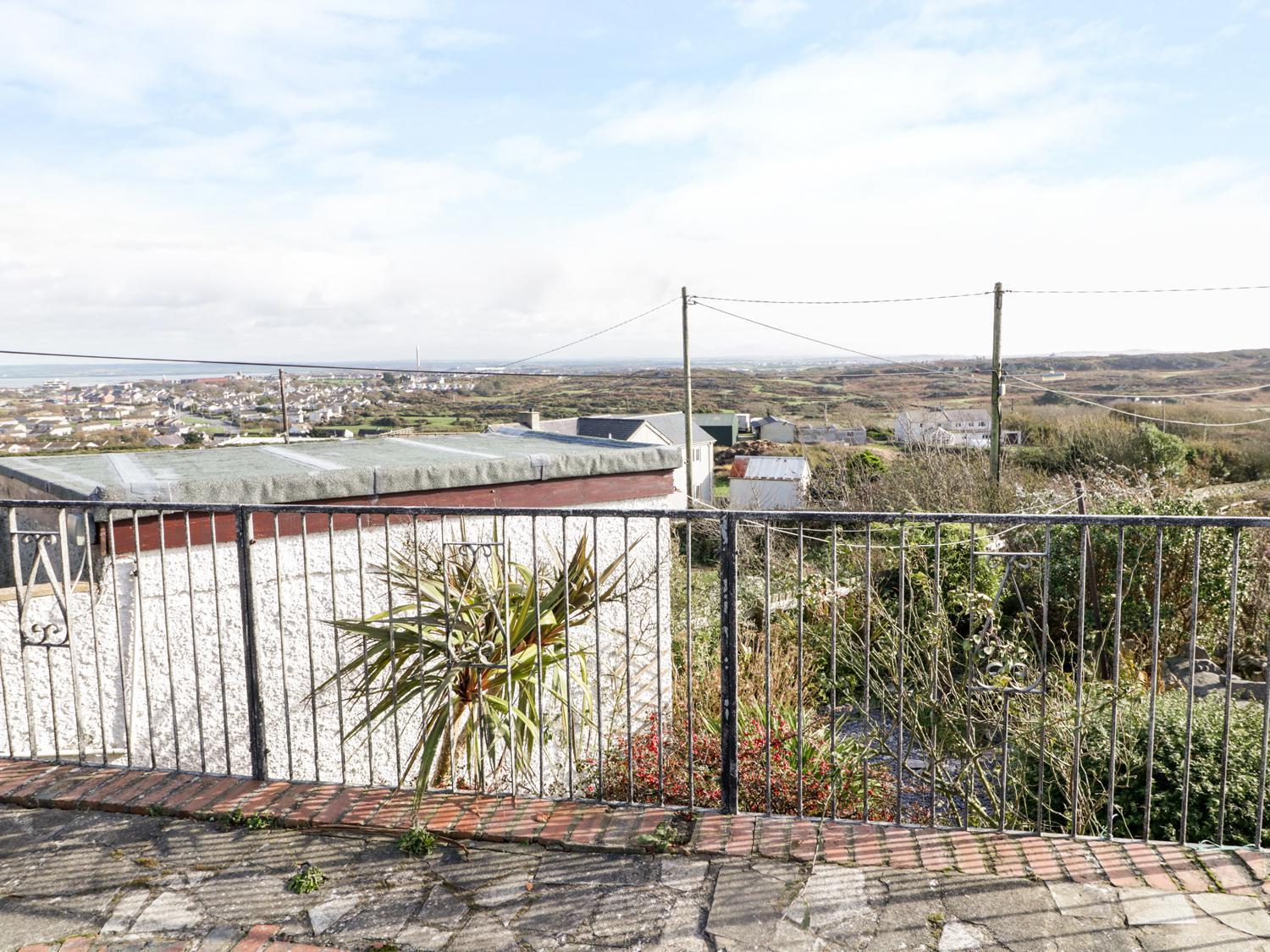 Snowdon View Holyhead Exterior foto